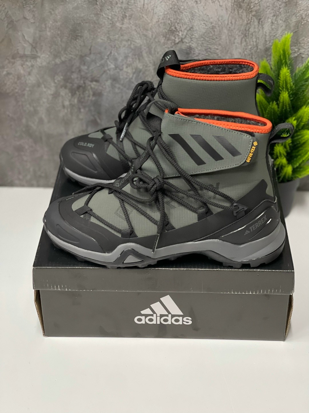 зимние кроссовки adidas,зимние ботинки adidas,термо кроссовки адидас,adidas terrex,кроссовки зимние adidas terrex