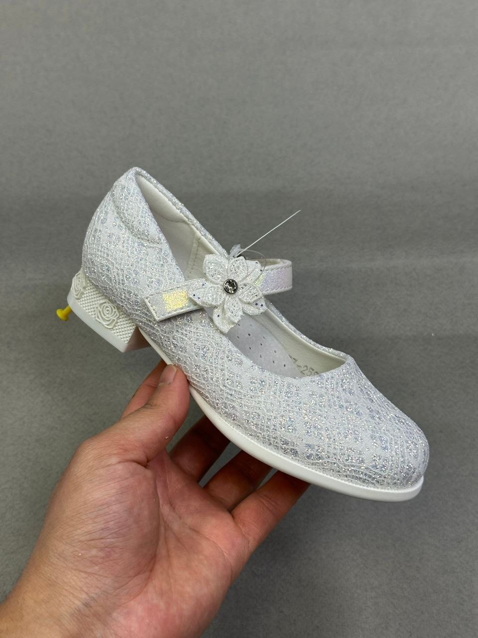 белые туфли для девочки,детские туфли для девочек,туфли для девочки нарядные 32р,,туфли нарядные для девочек