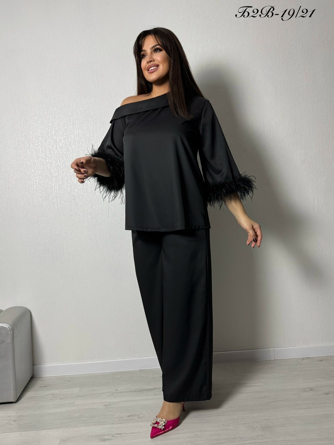 костюмы брючные,брючный костюм с перьями,костюмы женские брючные,костюм с перьями,шелковый брючный костюм вечерний