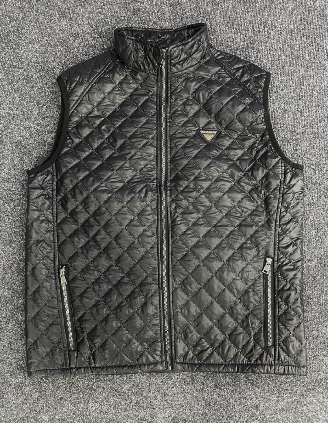 жилетка барбери мужская,жилетка мужская,мужской жилет,жилет,жилет для мужчин плащевка