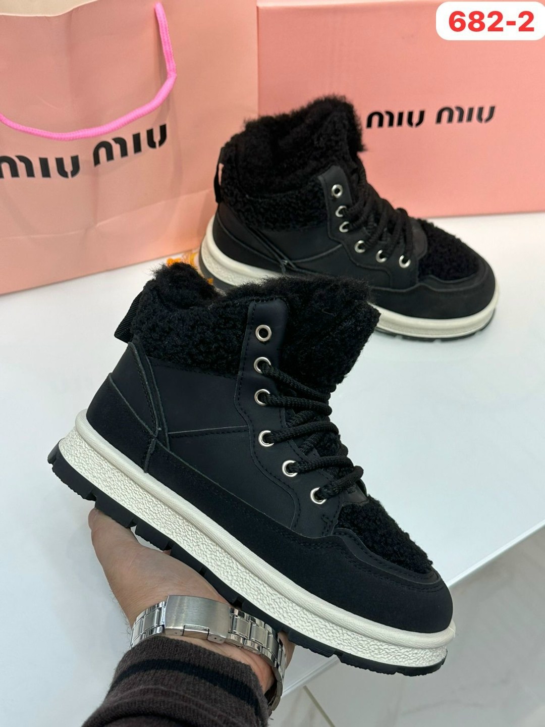 кроссовки кеды miu miu на меху зима размер 36-40,кроссовки женские miu miu с мехом,кроссовки miu miu,,женские кроссовки