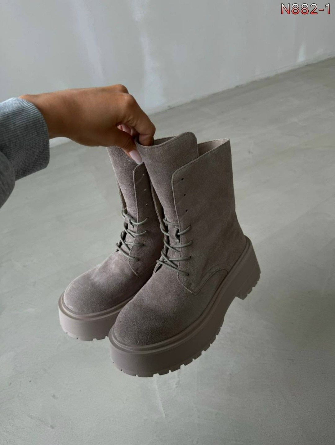 стильные ботинки,,ботинки женские,ботинки,ботинки высокие