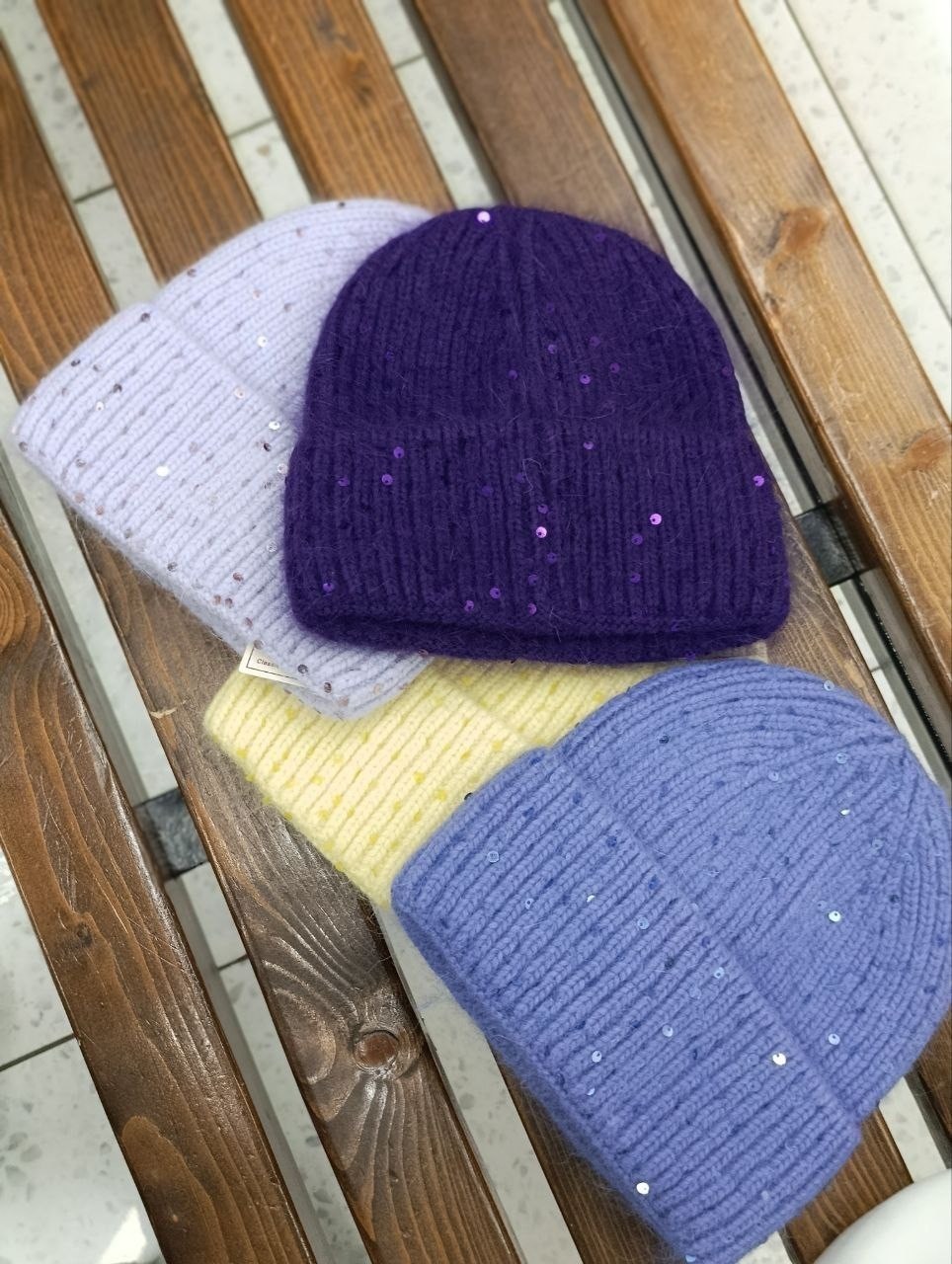 шапка с бусинами из ангоры вязаная женская шапка серая,вязаная шапка,женская вязаная шапка,шапка вязаная из ангоры,шапка вязаная ангора