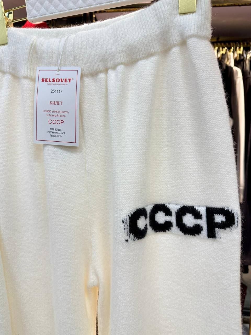 коврик,коврик прикроватный,пушистый коврик,меховой коврик,белый ковер