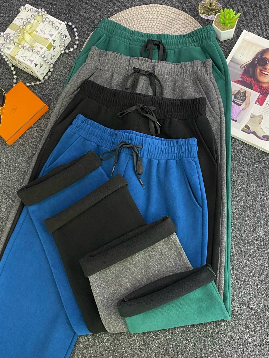 брюки спортивные женская,спортивные брюки,женские спортивные штаны,штаны на флисе,спортивные брюки на флисе