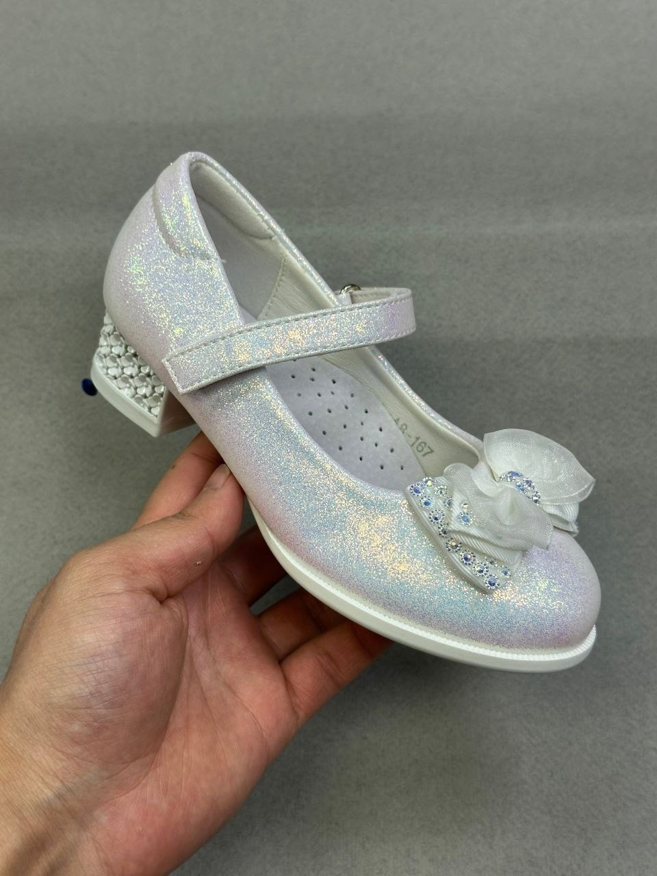 белые туфли для девочки,детские туфли для девочек,туфли для девочки нарядные 32р,,туфли нарядные для девочек
