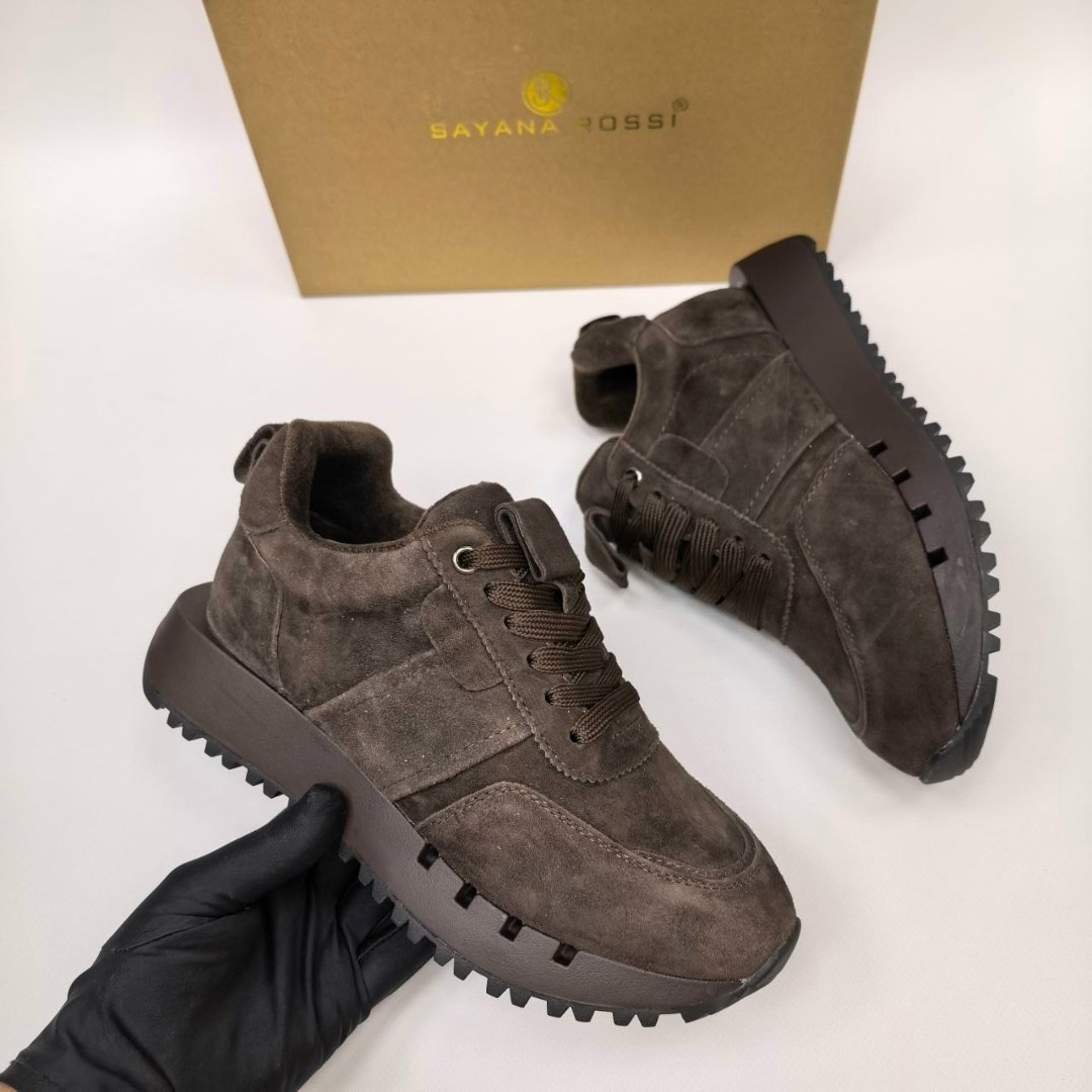 ,черные кроссовки,замшевые кроссовки,кроссовки женские,черные женские кроссовки