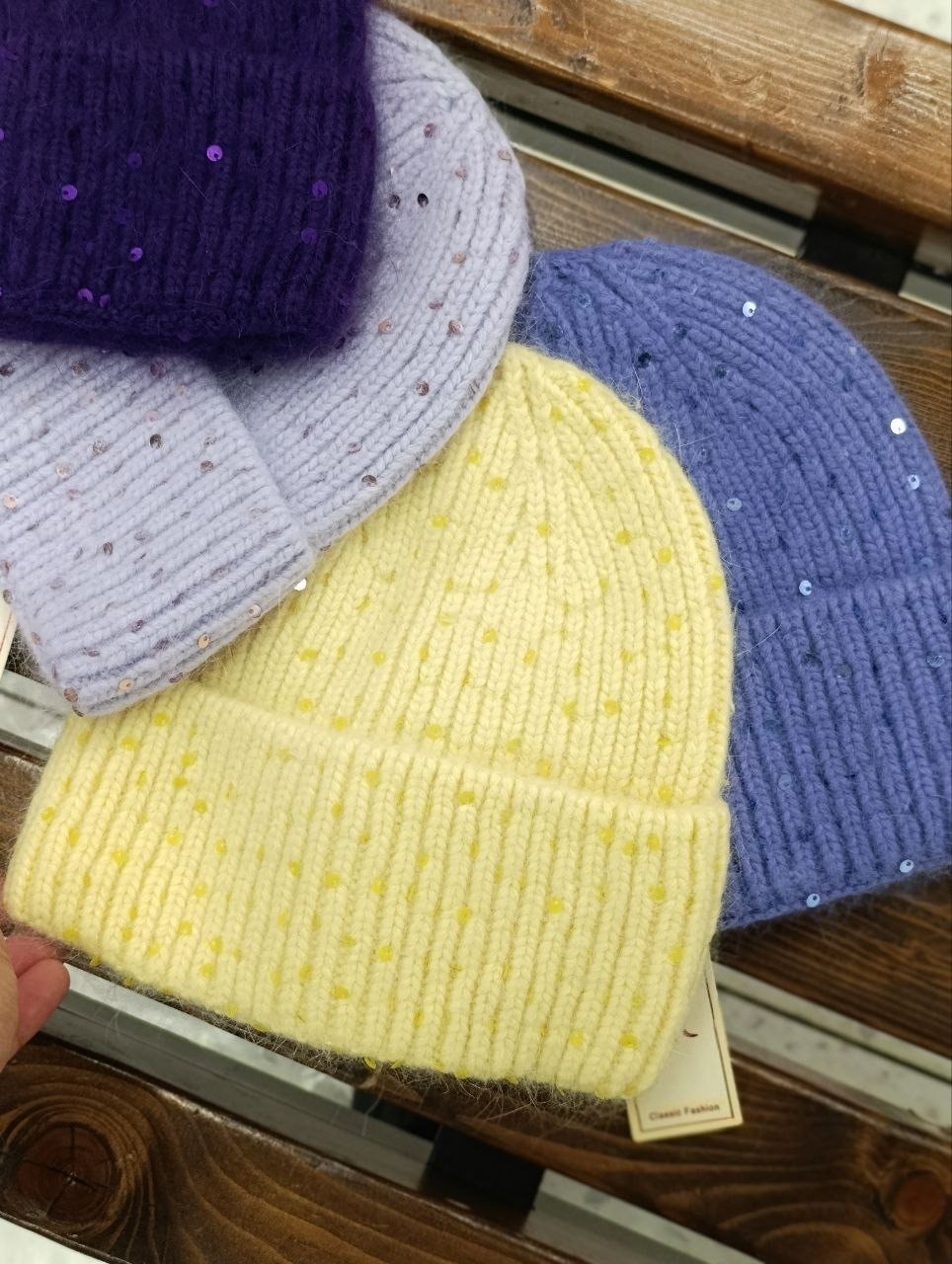 шапка с бусинами из ангоры вязаная женская шапка серая,вязаная шапка,женская вязаная шапка,шапка вязаная из ангоры,шапка вязаная ангора