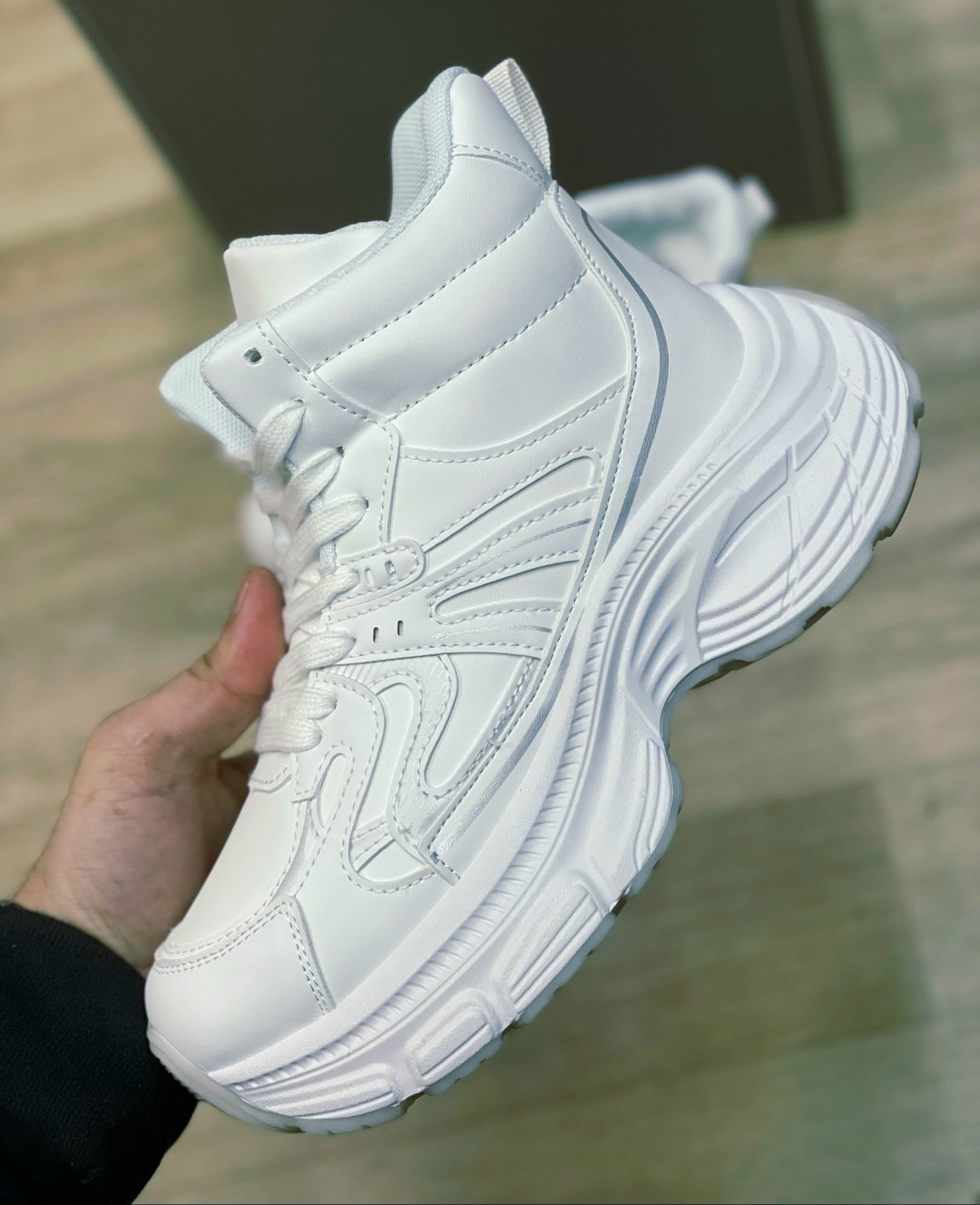 зимние женские кроссовки,белые кроссовки женские,массивные кроссовки женские белые,кроссовки женские,кроссовки высокие