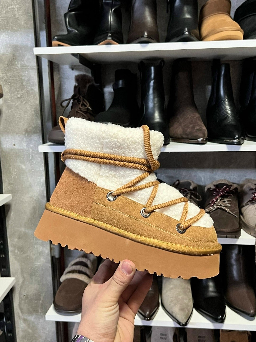 угги зимние на платформе натуральные,,женские угги,женские зимние угги,угги женские зимние натуральные