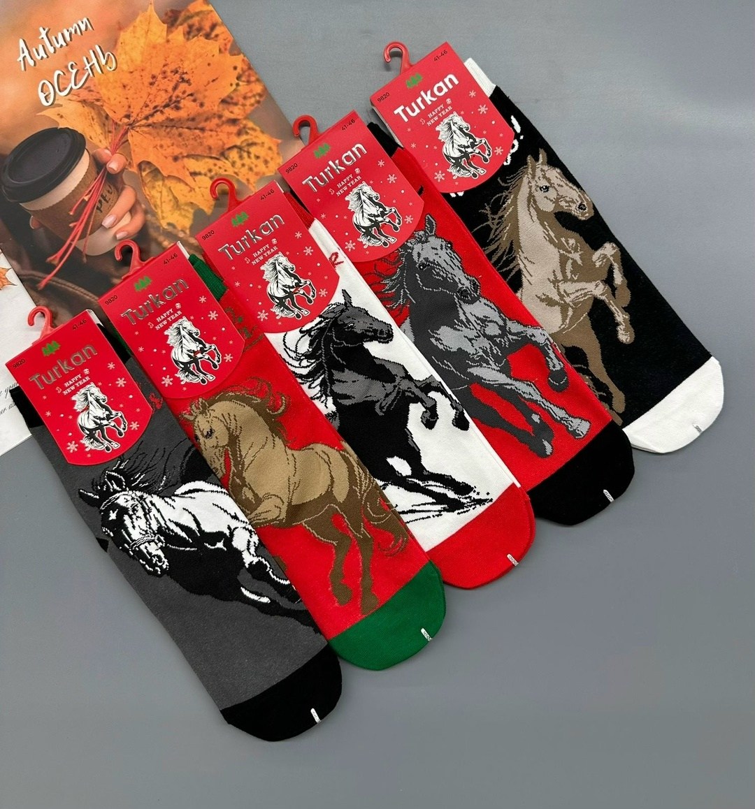 носки новогодние с принтом набор turkan,носки мужские,мужские носки новогодние,набор новогодних носков с принтом 5 шт turkan,набор новогодних носков с лошадьми с принтом 3 пары
