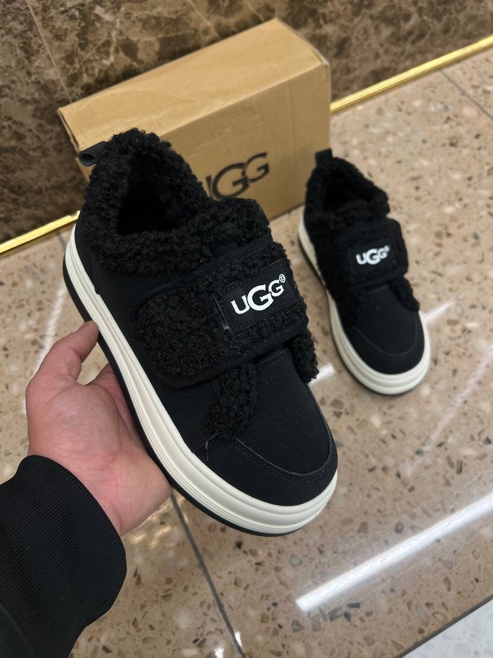 ,женская ,зимняя ,кроссовки ugg,кроссовки женскиe