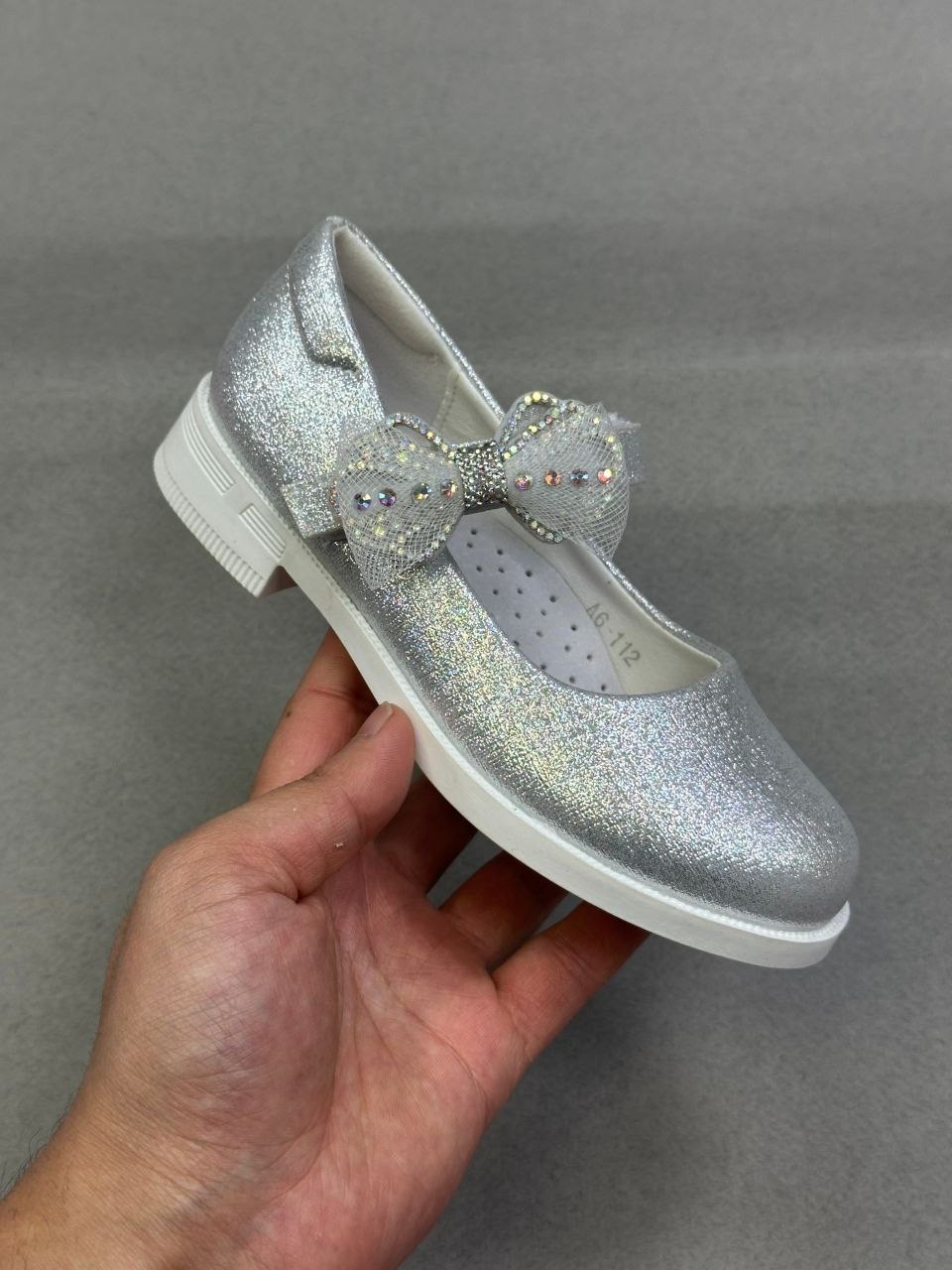 серебристые туфли для девочки,,серебряные туфли для девочки,туфли детские для девочек,туфли для девочек