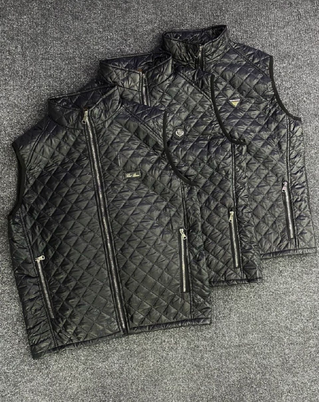 жилетка барбери мужская,жилетка мужская,мужской жилет,жилет,жилет для мужчин плащевка