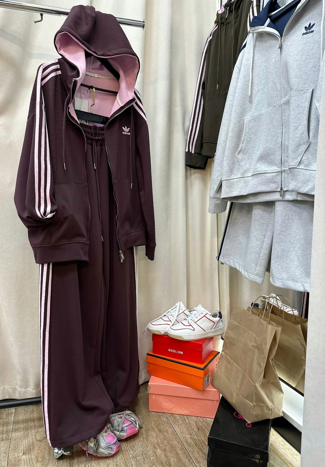 спортивный костюм adidas,костюмы адидас,спортивный костюм adidas originals,спортивный костюм,спортивный костюм спортивные костюмы