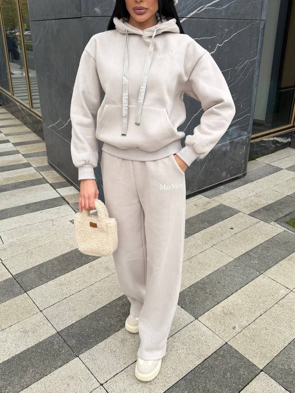 miu miu женский чёрный костюм тройка,костюм спортивный,костюм тройка,стильные костюмы,теплый костюм