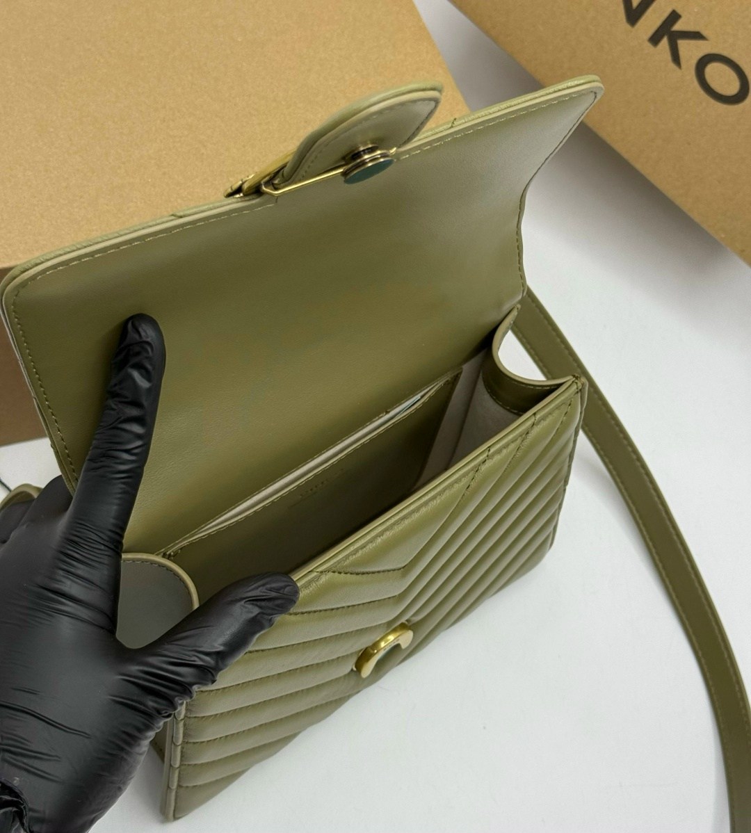 сумка pinko,сумка женская pinko,сумка на плечо pinko,сумка пинко классик,сумочка женская