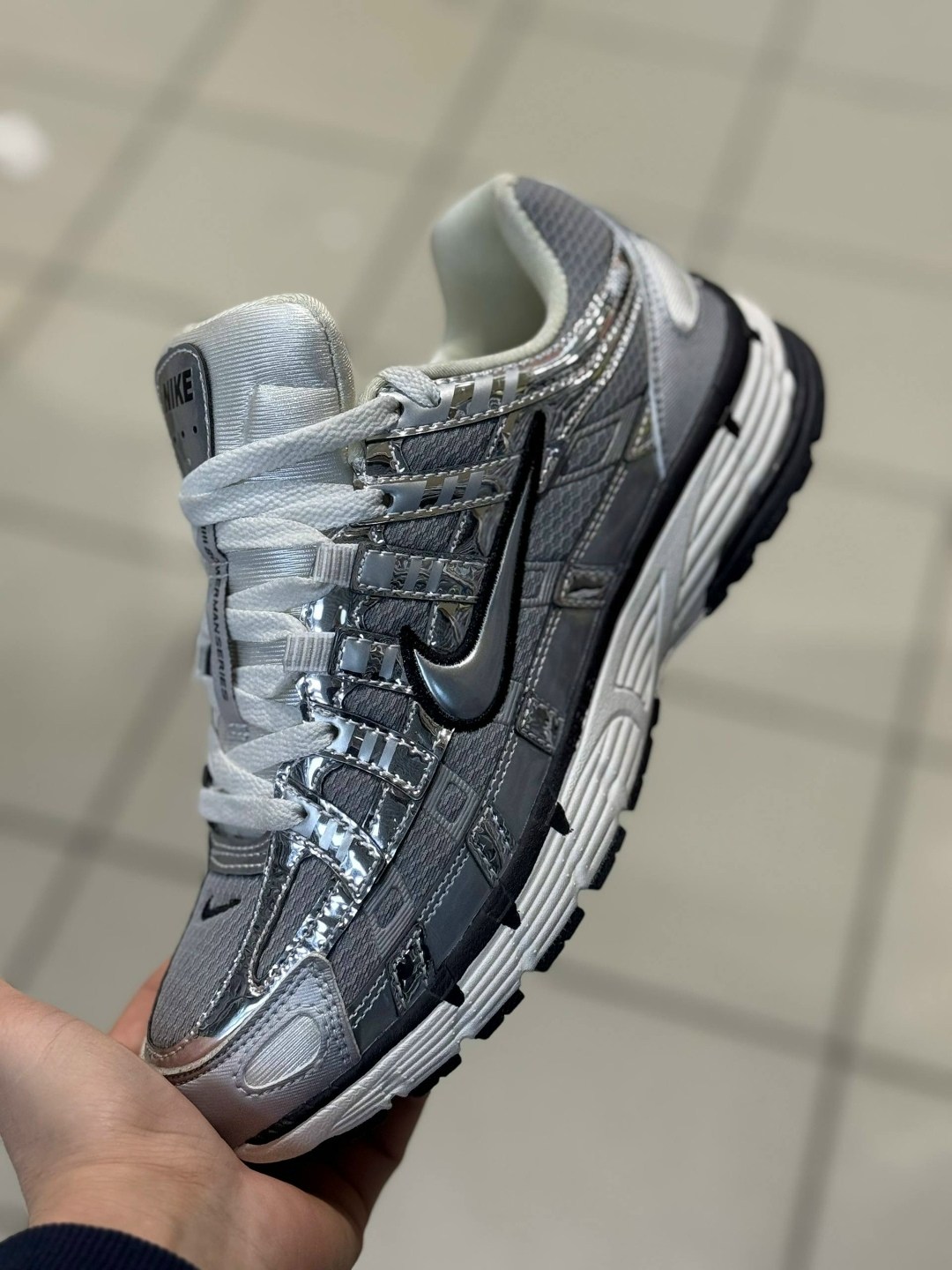 кроссовки nike p-6000,nike p-6000 metallic silver,кроссовки,кроссовок nike,найк п6000