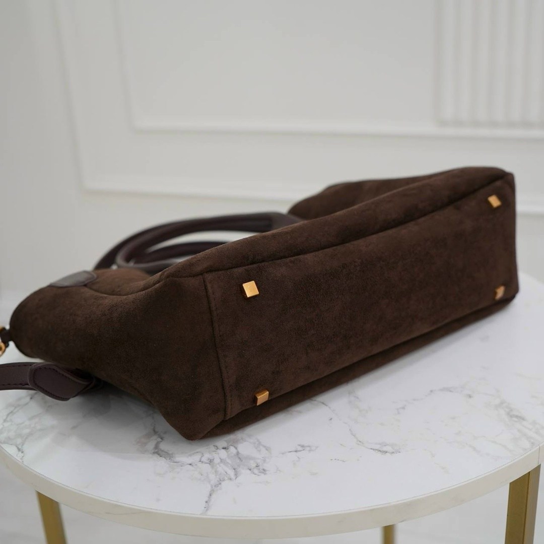 замшевая сумка yves saint laurent 38x34 см,сумка saint laurent женская замша бордовая,сумка yves saint laurent,женская замшевая сумка yves saint laurent 38x26 см,женская замшевая сумка yves saint laur