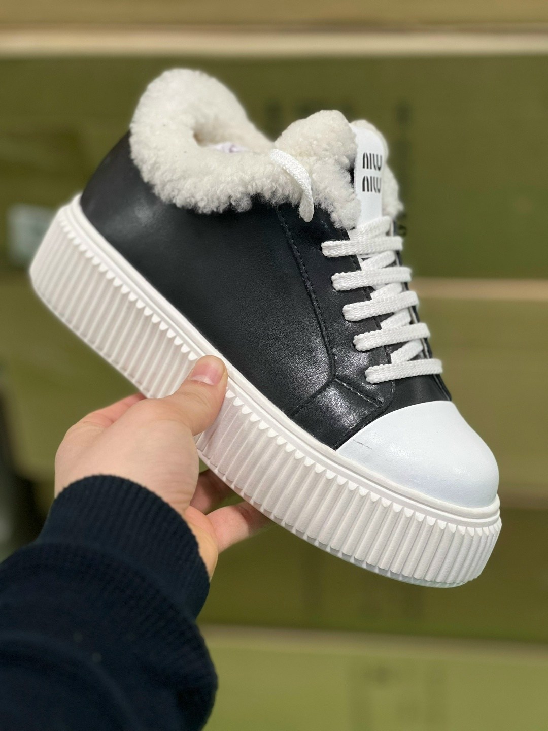 высокие тёплые женские кеды miu miu,,кеды меховые женские,миу миу кроссовки женские,кеды miu miu женские