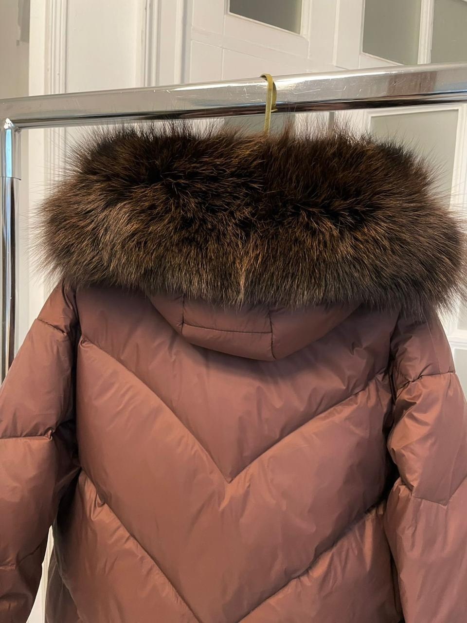 пуховик с натуральным мехом,пуховик женский,женская зимняя куртка,пуховик,куртка с мехом