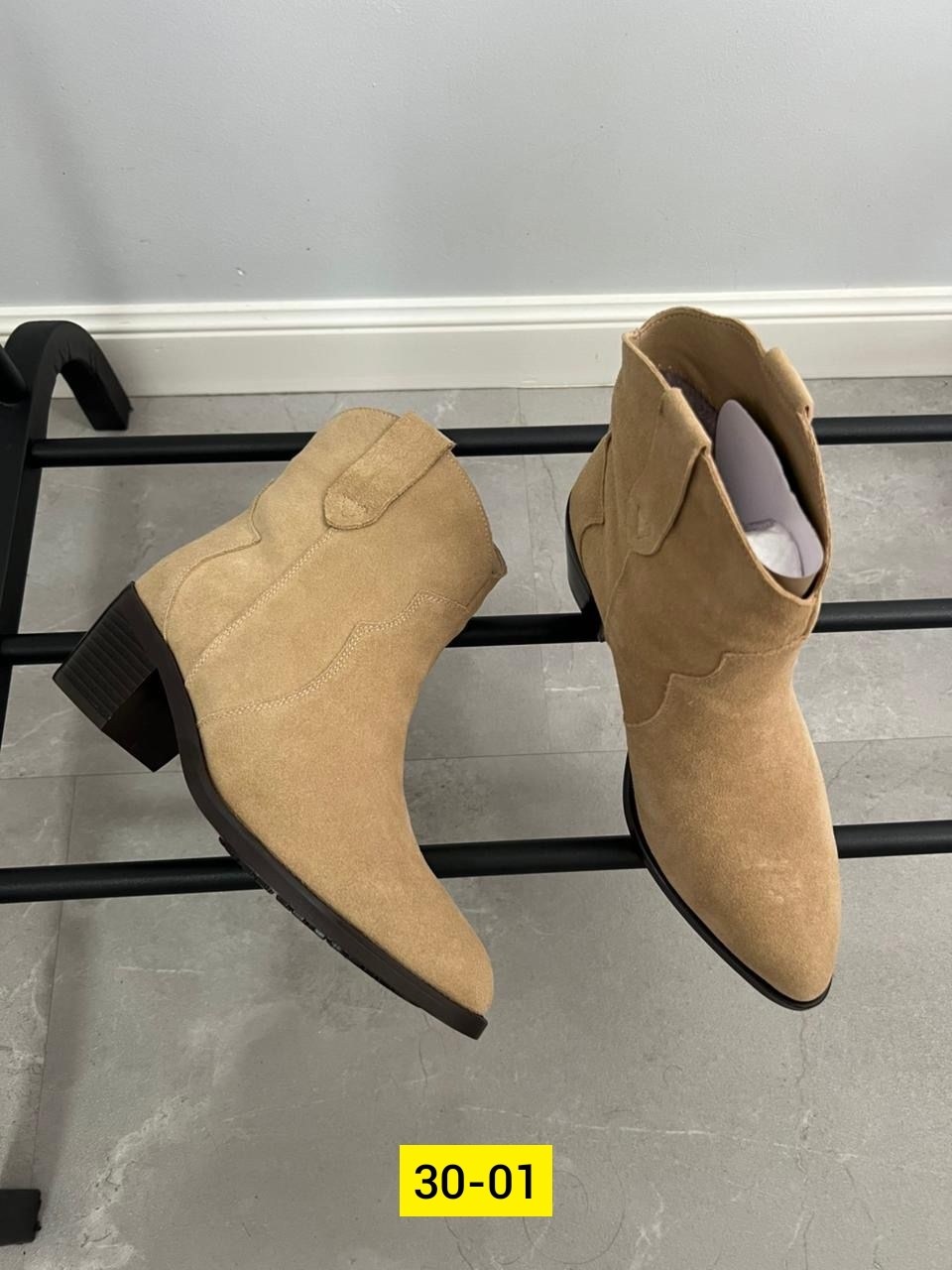 бежевые замшевые ботильоны,,казаки женские,ботинки весенние казаки для женщин,казаки сапоги женские