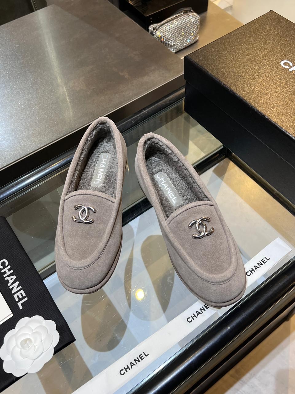 лоферы chanel,лоферы шанель,женские кожаные лоферы,женские лоферы chanel,кожаные лоферы