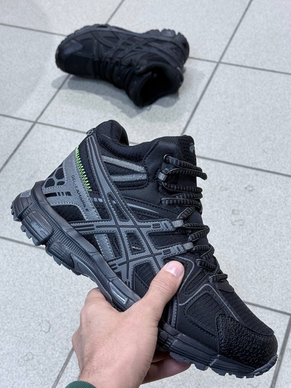 кроссовки мужские зимние asics gel-kahana,зимние кроссовки asics gel kahana 8 hi,кроссовки asics gel-kahana 8 зимние с мехом,зимние кроссовки asics,кроссовки асикс gel-kahana 8 зима