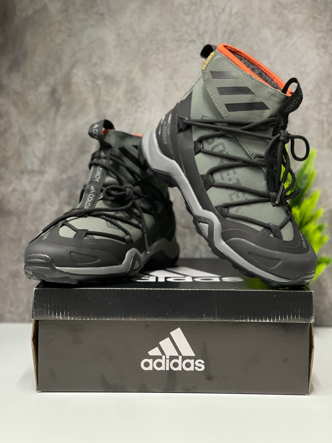 зимние кроссовки adidas,зимние ботинки adidas,термо кроссовки адидас,adidas terrex,кроссовки зимние adidas terrex