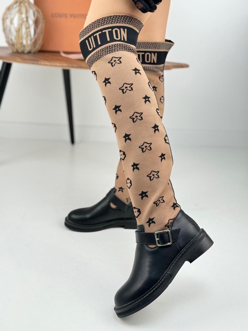 ,ботфорты фенди,женские сапоги,валенки луи виттон,женские гольфы