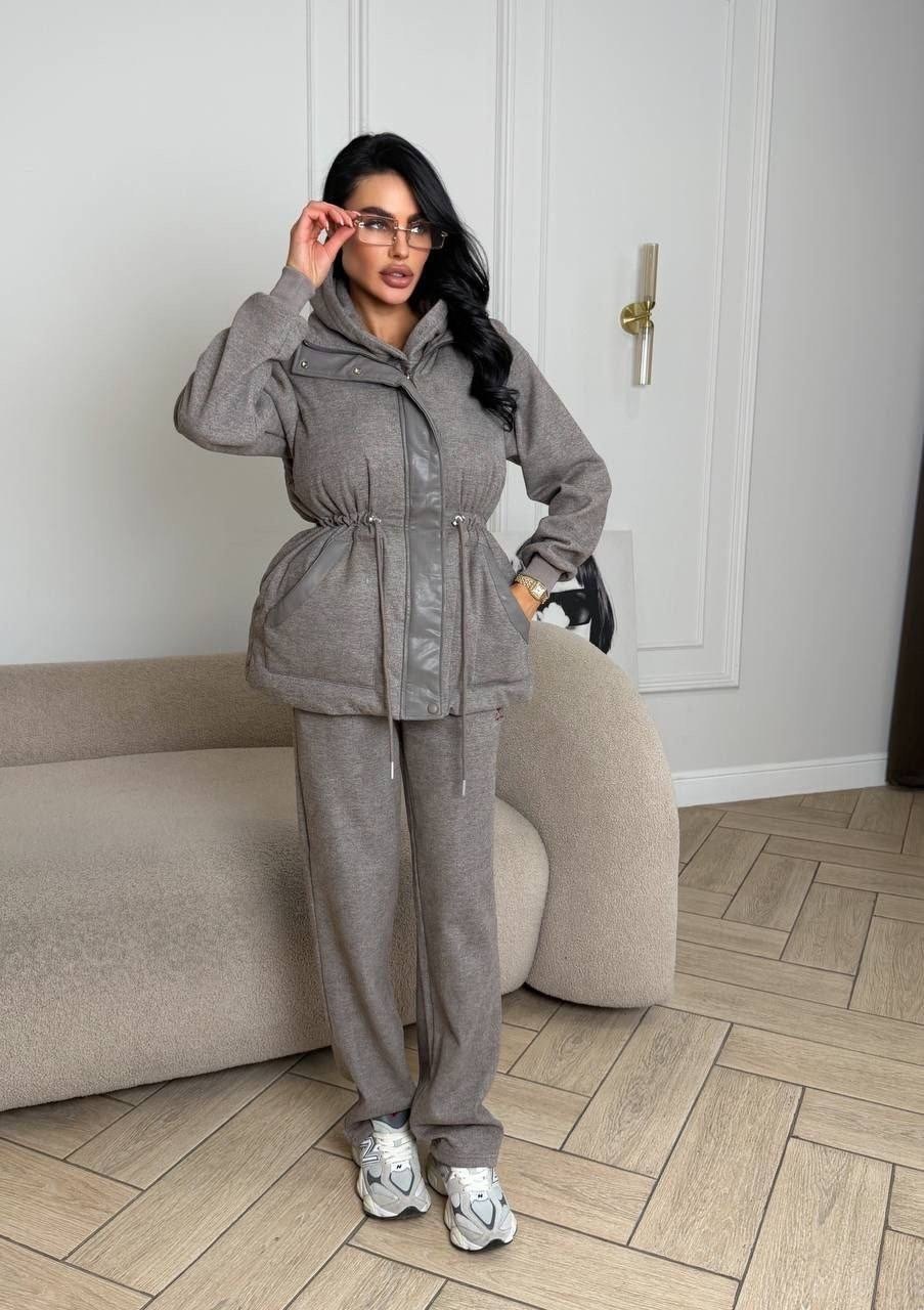 серый женский костюм тройка на флисе loro piana,темно-серый женский костюм тройка на флисе loro piana,костюм тройка женский,костюм тройка с курткой,утепленный костюм