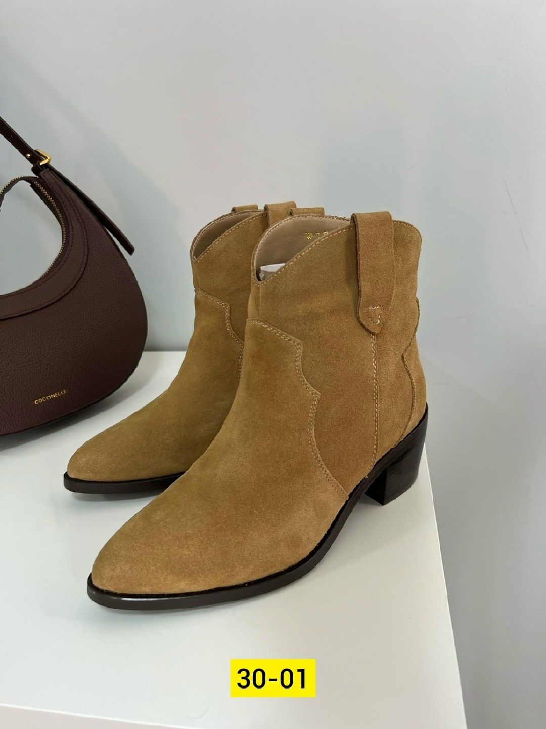 бежевые замшевые ботильоны,,казаки женские,ботинки весенние казаки для женщин,казаки сапоги женские