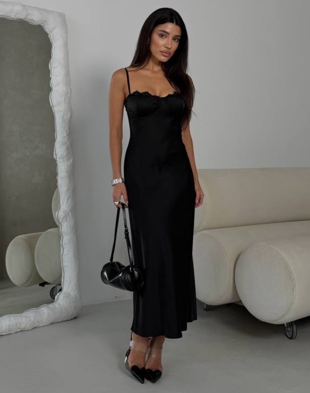 атласное платье,платье на бретелях,шелковое платье,длинное платье,платье