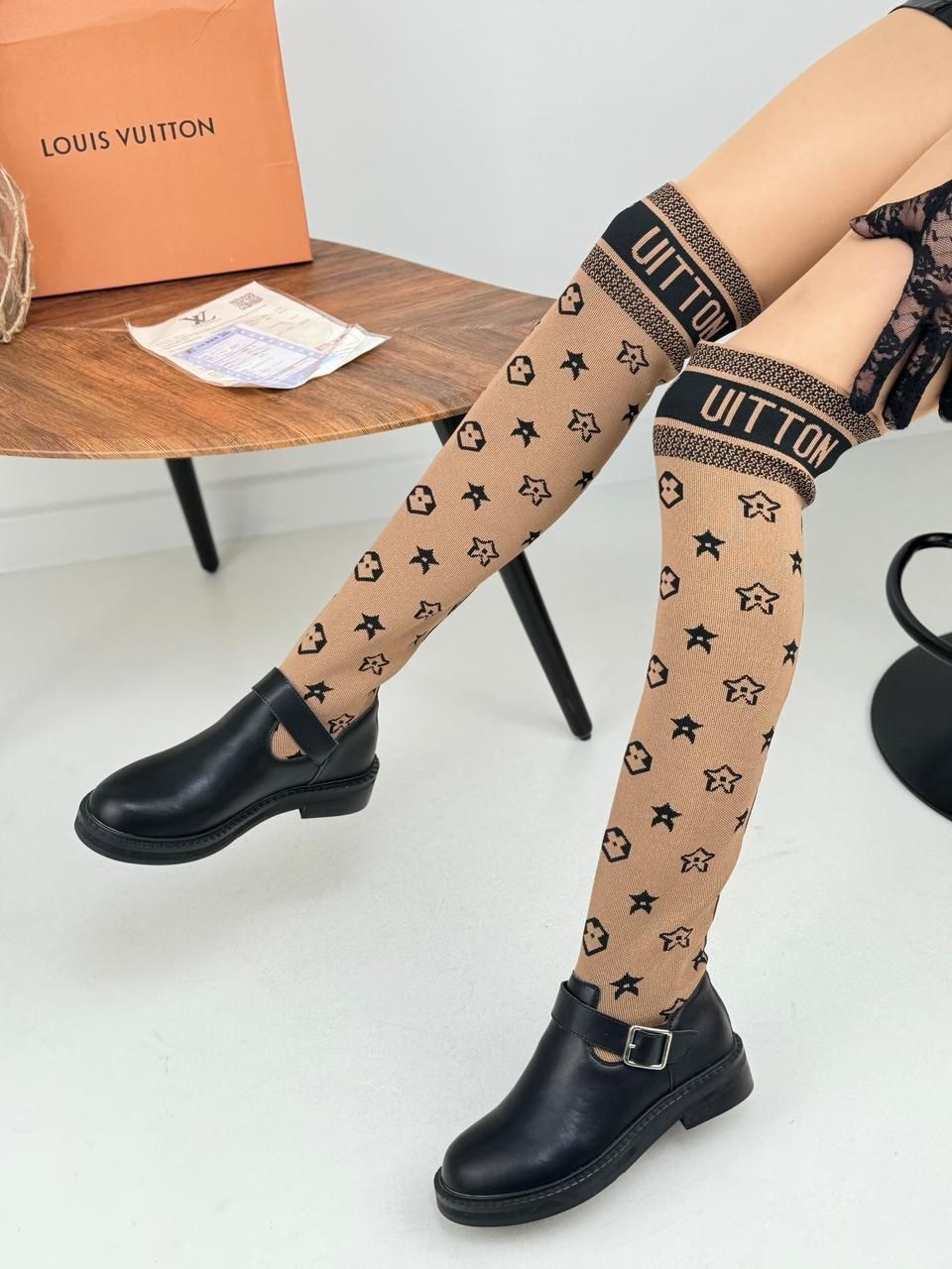 ,ботфорты фенди,женские сапоги,валенки луи виттон,женские гольфы