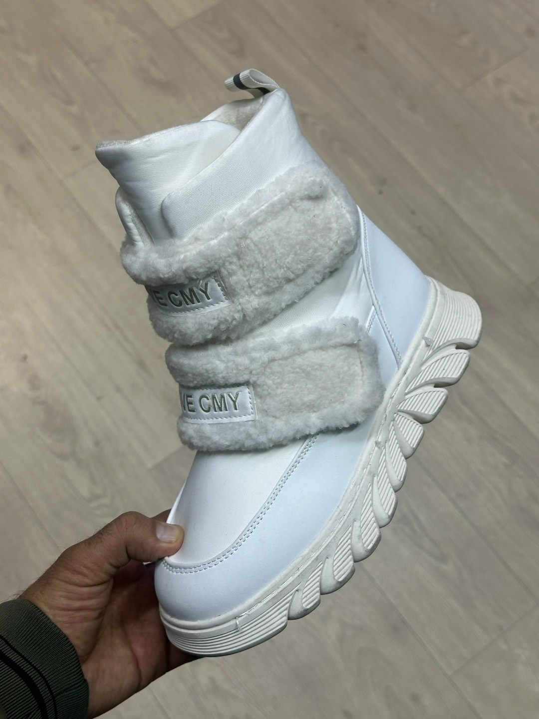 женские дутики,дутики,угги женские,,зимняя женская