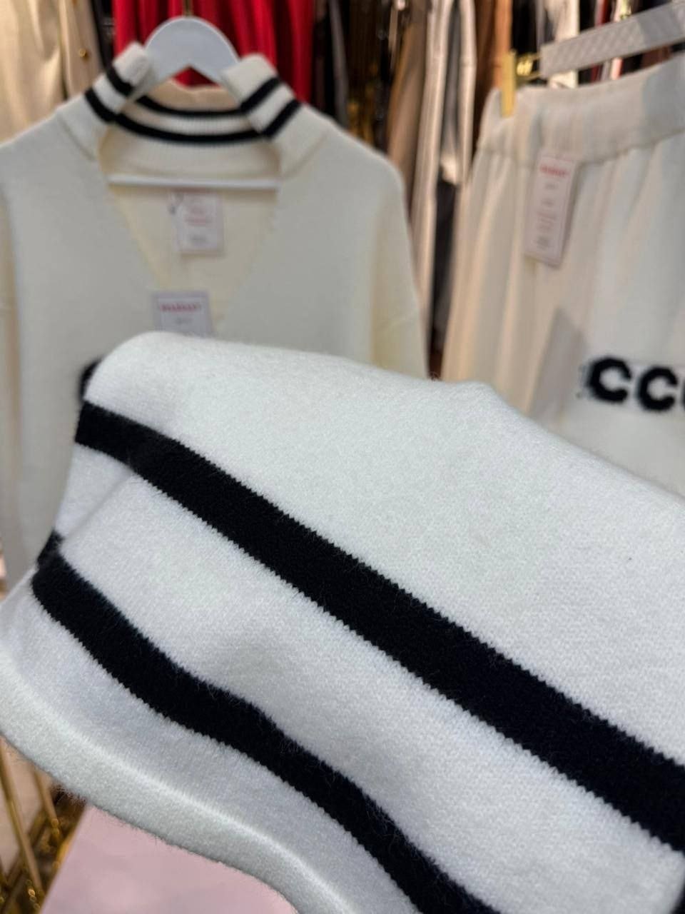 коврик,коврик прикроватный,пушистый коврик,меховой коврик,белый ковер