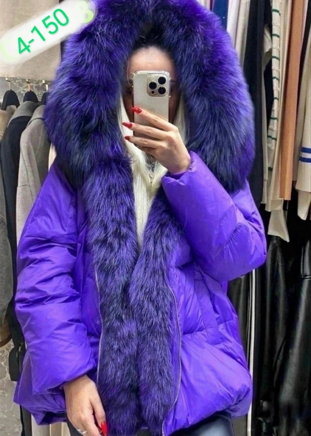 куртка зимняя с натуральным мехом,куртка женская фиолетовая,пуховик с натуральным мехом,стильная куртка с мехом чернобурки фиолетовая,пуховик с мехом