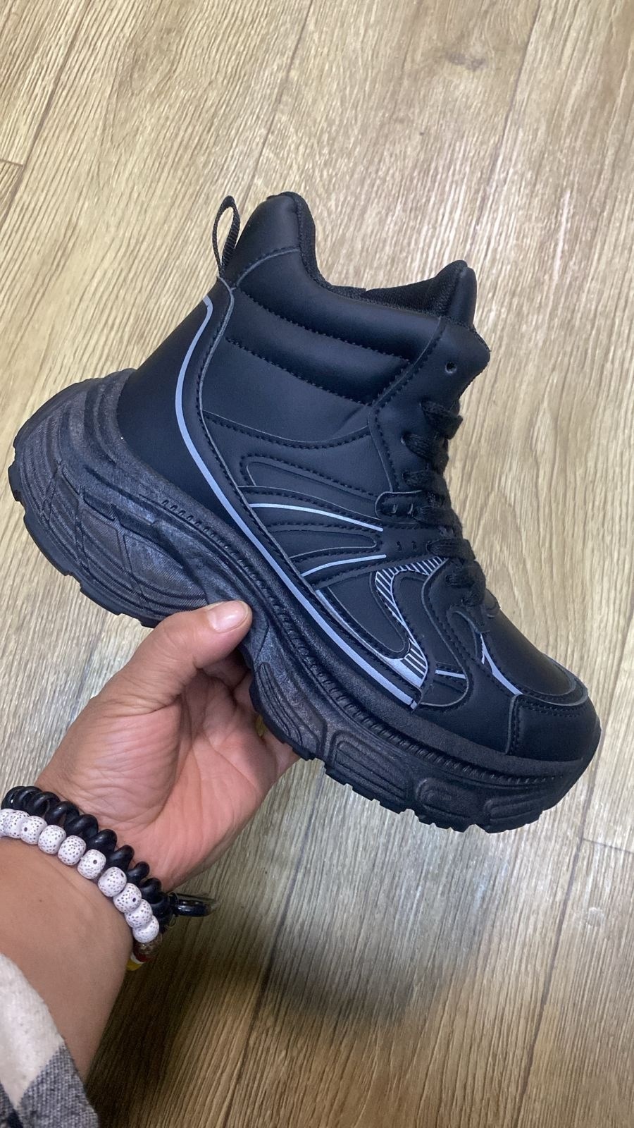 зимние женские кроссовки,белые высокие зимние кроссовки женские,кроссовки утепленные,кроссовки женские,