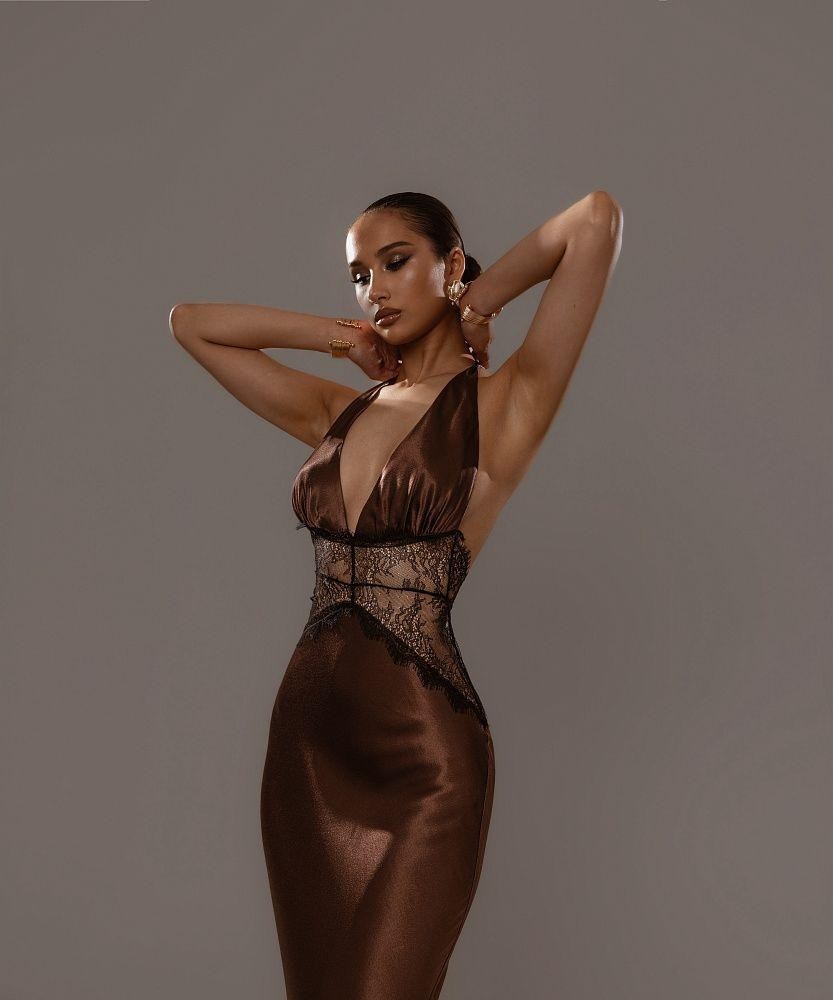 вечернее платье,атласное платье,вечерние наряды,платье шикарное,атласные платья вечерние