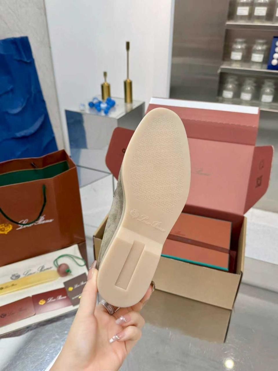 лоферы loro piana женские,лоферы из натуральной замши loro piana,лоферы loro piana,,лоферы лоро пиано