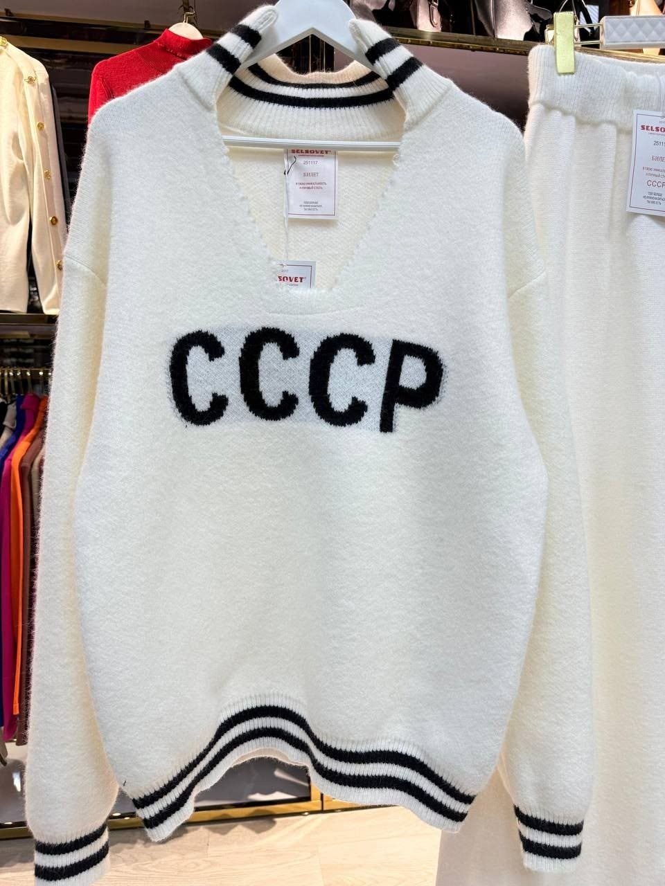 коврик,коврик прикроватный,пушистый коврик,меховой коврик,белый ковер