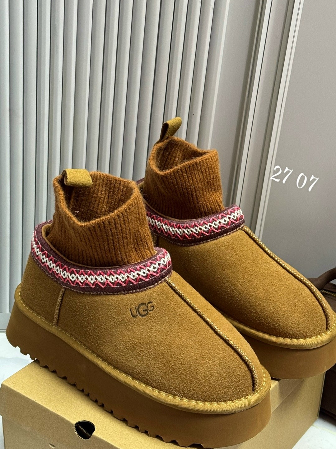,женские угги,угги женские ugg,ugg женские,угги ugg