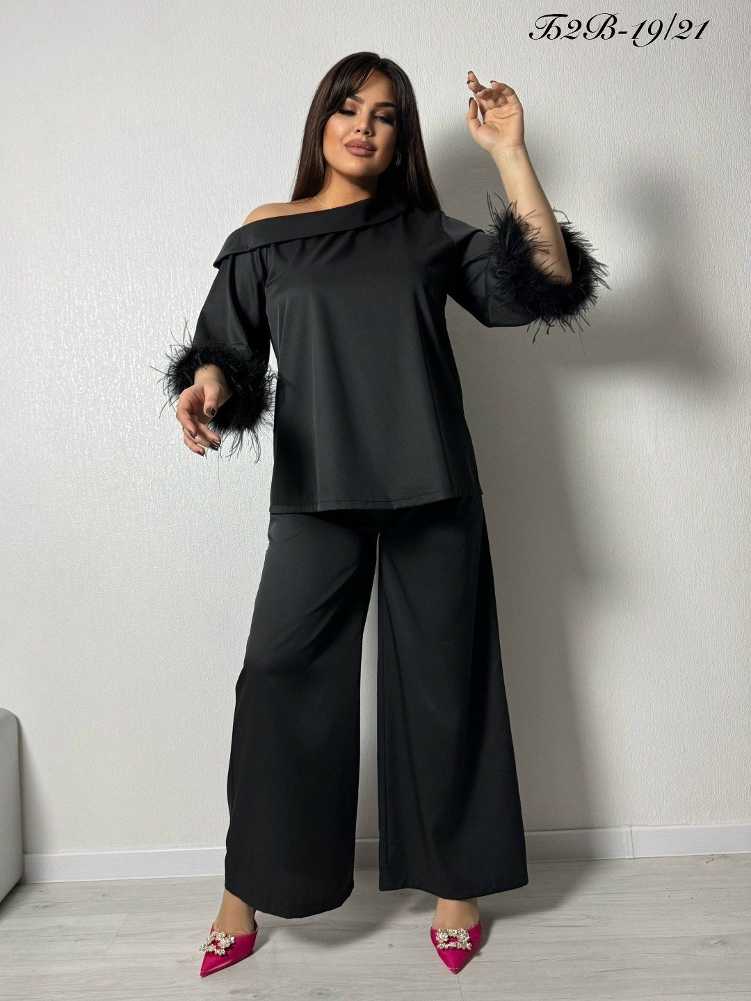костюмы брючные,брючный костюм с перьями,костюмы женские брючные,костюм с перьями,шелковый брючный костюм вечерний