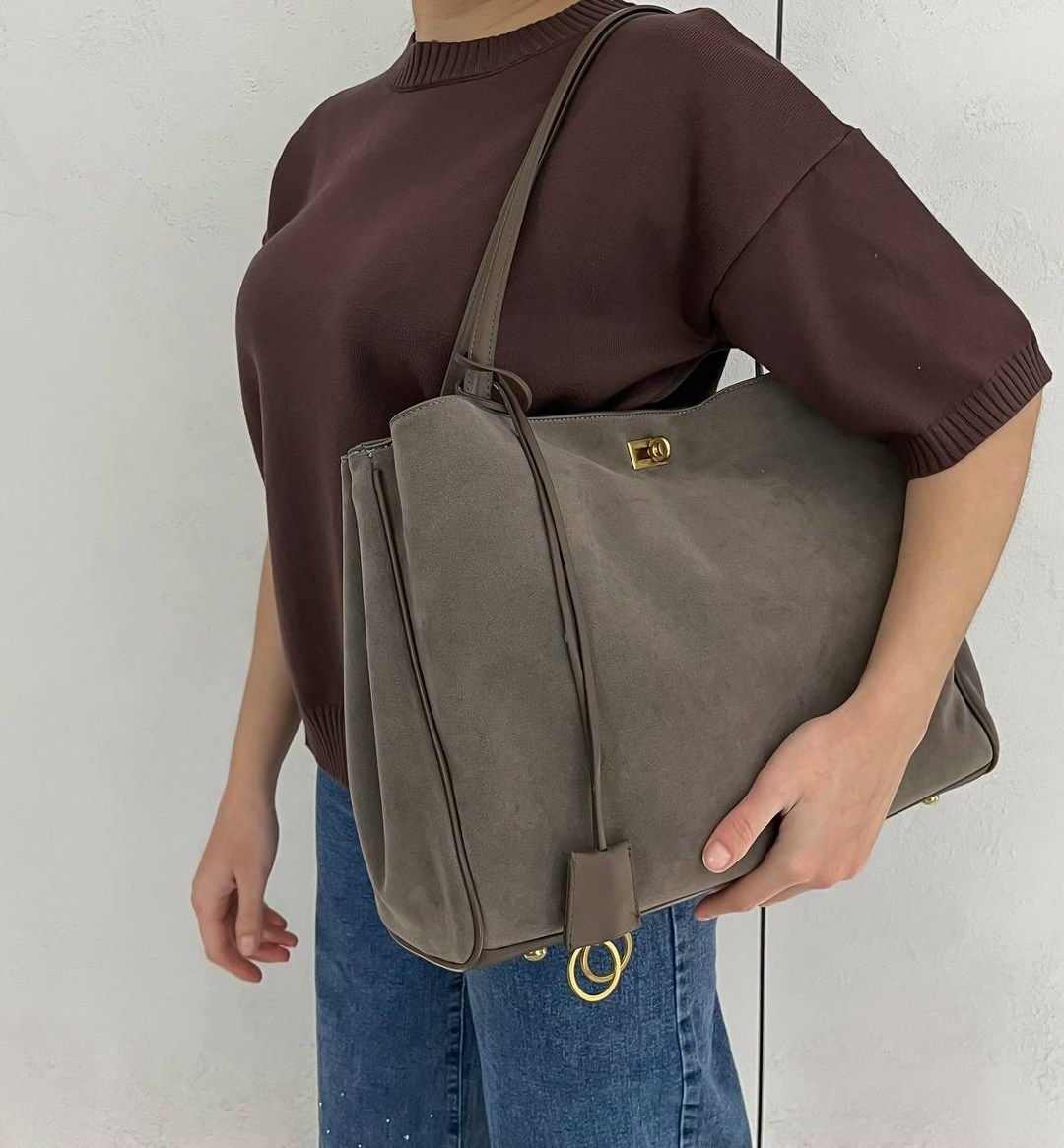 сумка замшевая,сумка боттега замшевая серая,сумка тоут замшевая серая,женская сумка из искусственной замши,замшевая сумка женская