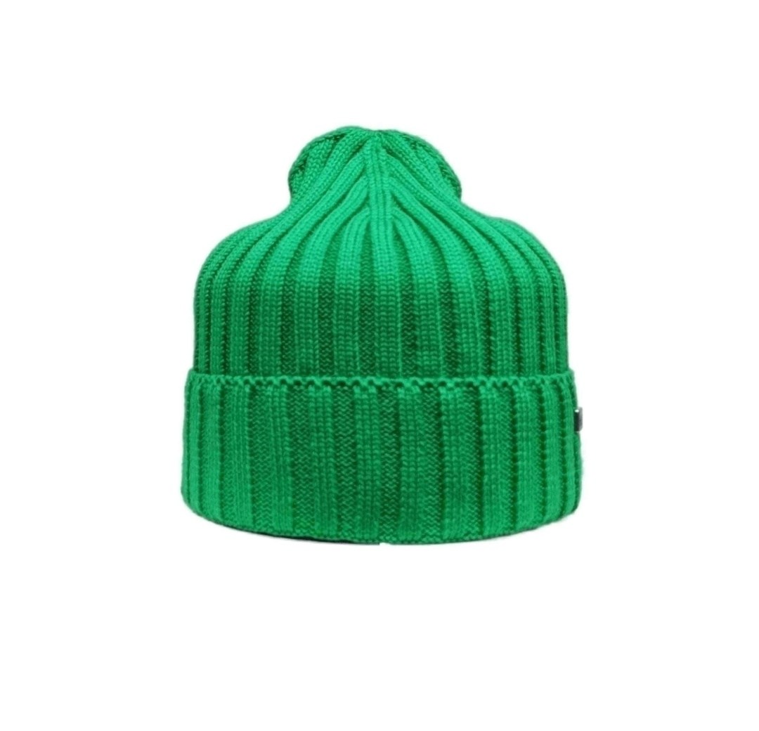 шапки ,шапка с отворотом,молодежная шапка,шапка бини,вязаная шапка