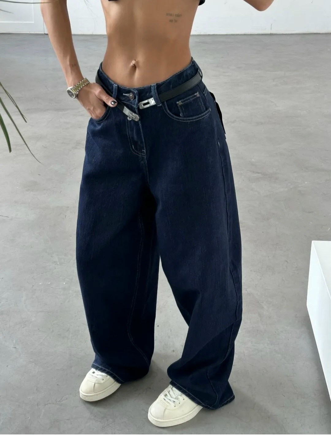 джинсы женские,широкие джинсы,джинсы женские широкие,женские свободные джинсы с широкими штанинами,джинсы женские с высокой талией