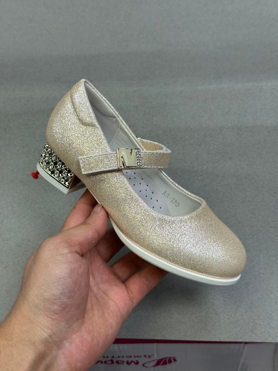 белые туфли для девочки,детские туфли для девочек,туфли для девочки нарядные 32р,,туфли нарядные для девочек