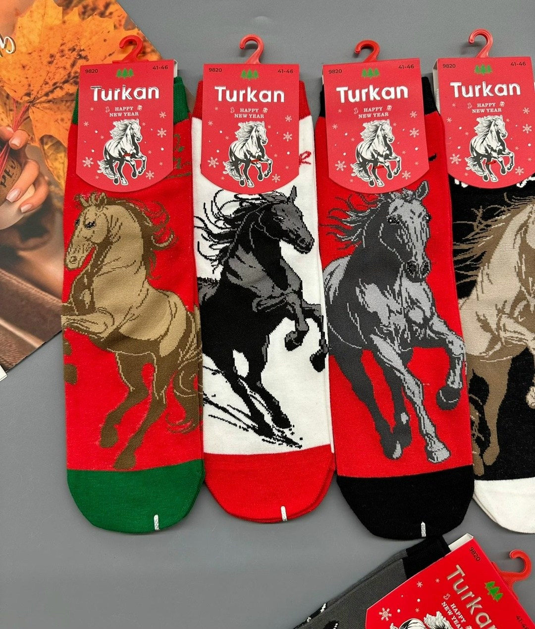 носки новогодние с принтом набор turkan,носки мужские,мужские носки новогодние,набор новогодних носков с принтом 5 шт turkan,набор новогодних носков с лошадьми с принтом 3 пары