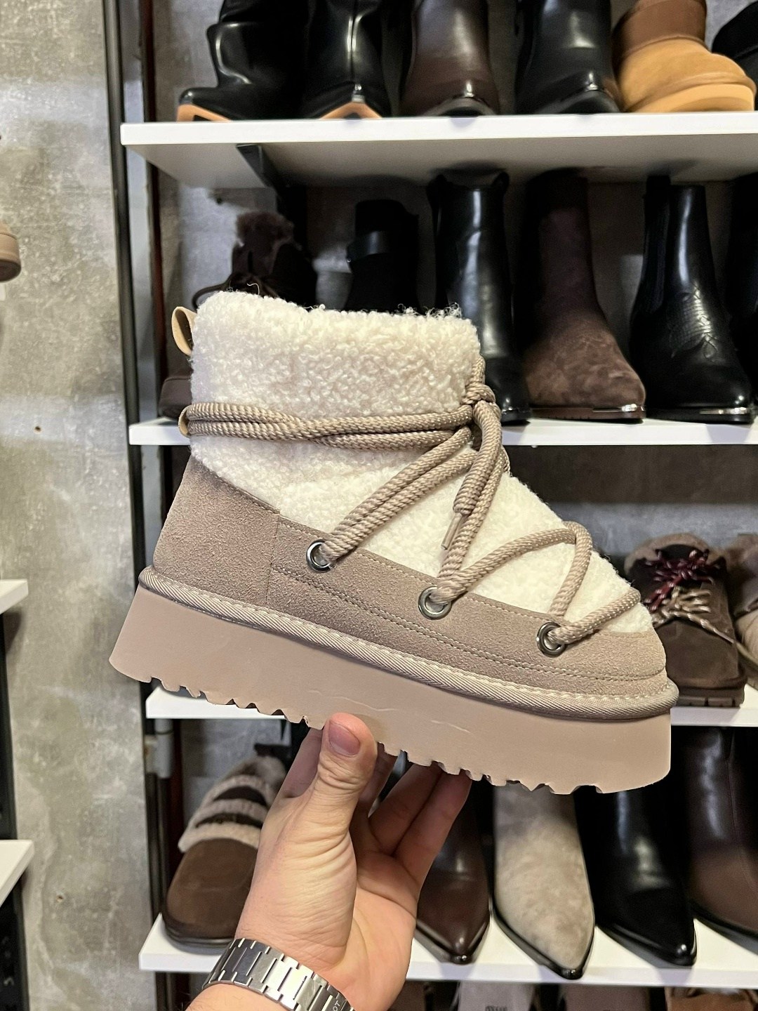 угги зимние на платформе натуральные,,женские угги,женские зимние угги,угги женские зимние натуральные