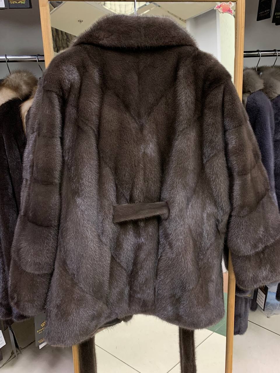 шуба норка,норковая шуба,норковая шуба с английским воротником,шуба из меха соболя,шуба коричневая из меха норки